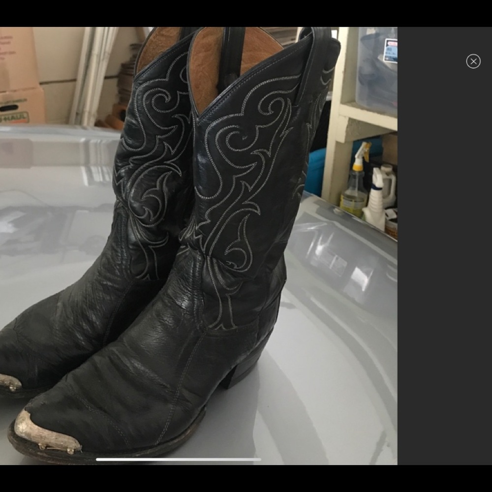 Tony Lama cowboy Boots Black w/silver toe tips